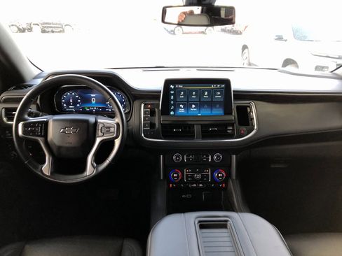 Used 2022 Chevrolet Tahoe Z71 w/ Z71 Off-Road Package image 16