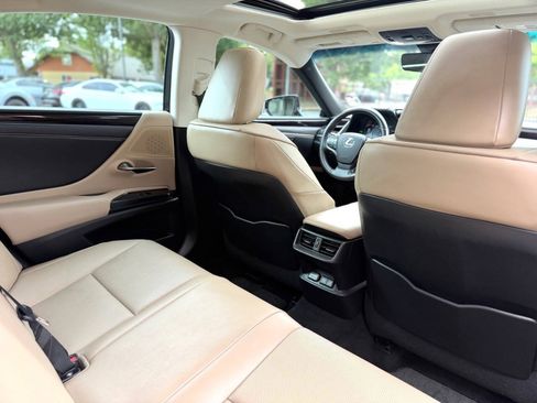 Used 2021 Lexus ES 300h w/ Premium Package FWD image 15