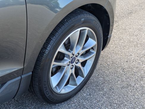 Certified 2018 Ford Edge Titanium w/ Equipment Group 301A FWD image 13