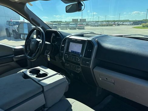 Used 2020 Ford F150 XLT w/ Equipment Group 302A Luxury AWD/4WD image 33