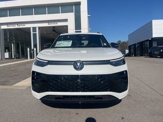 New 2026 Volkswagen Tiguan SE R-Line FWD video 2