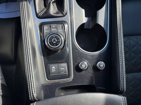 Used 2021 Nissan Maxima Platinum FWD image 19