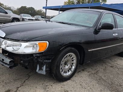 Used 2000 Lincoln Town Car Cartier