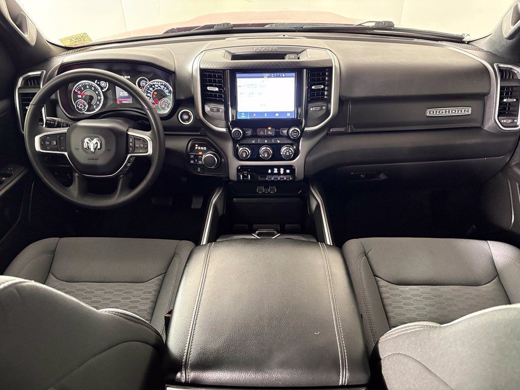Used 2025 RAM 1500 Big Horn AWD/4WD image 32