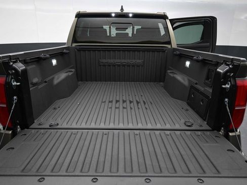 Used 2024 Toyota Tacoma TRD Off-Road image 13