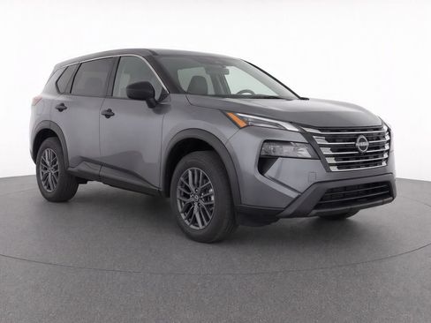 Used 2024 Nissan Rogue S AWD/4WD image 2