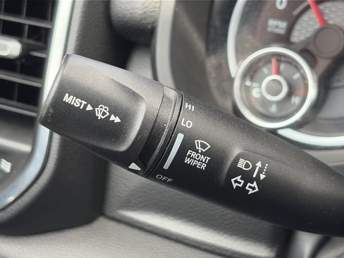 Used 2025 RAM 1500 Laramie AWD/4WD image 25