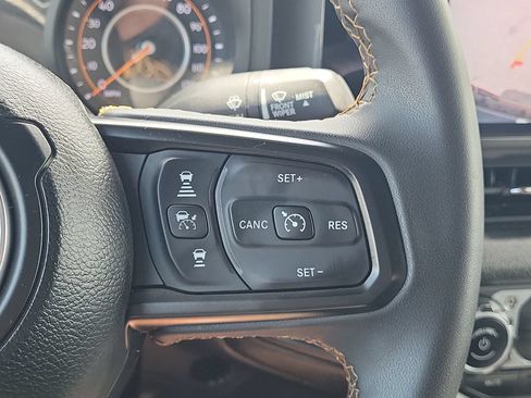 Used 2024 Jeep Wrangler Unlimited Sport AWD/4WD image 21