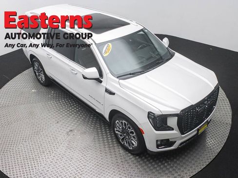 Used 2023 GMC Yukon XL Denali Ultimate w/ LPO, Floor Liner Package AWD/4WD image 3