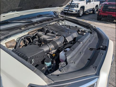 Used 2023 Toyota 4Runner Limited AWD/4WD image 24