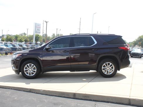 Used 2020 Chevrolet Traverse LT FWD image 9
