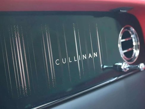 Certified 2026 Rolls-Royce Cullinan AWD/4WD image 22