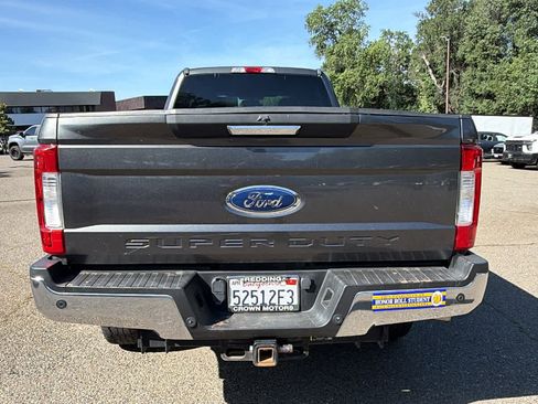 Used 2017 Ford F350 XLT w/ XLT Premium Package AWD/4WD image 6