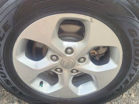 Used 2017 Chrysler Pacifica Touring-L Plus image 42