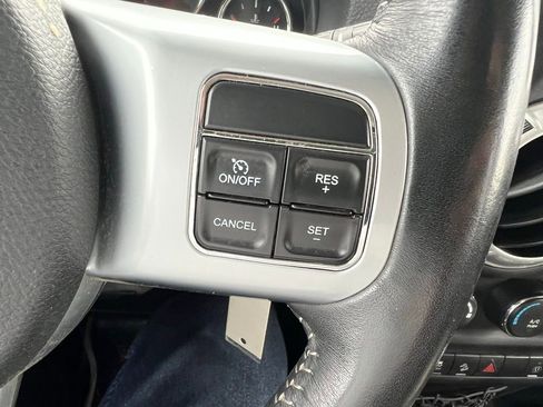 Used 2016 Jeep Wrangler Unlimited Rubicon AWD/4WD image 31