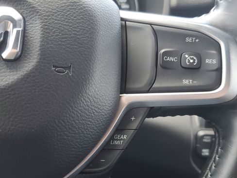 Used 2024 RAM 2500 Big Horn w/ Sport Appearance Package image 14