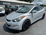 Used 2013 Hyundai Elantra GLS w/ Preferred Pkg image 2