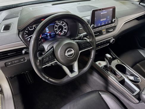 Used 2024 Nissan Altima 2.5 SR image 21