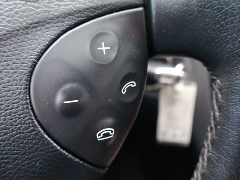 Used 2005 Mercedes-Benz E 500 4MATIC image 32