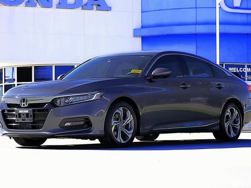 Used 2018 Honda Accord EX image 1