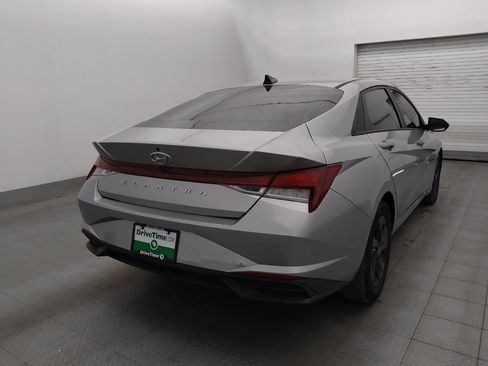Used 2022 Hyundai Elantra SEL w/ Cargo Package FWD image 7