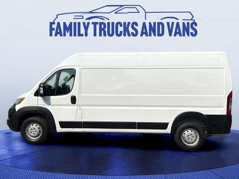 Used 2023 RAM ProMaster 3500 w/ Driver Convenience Group image 2