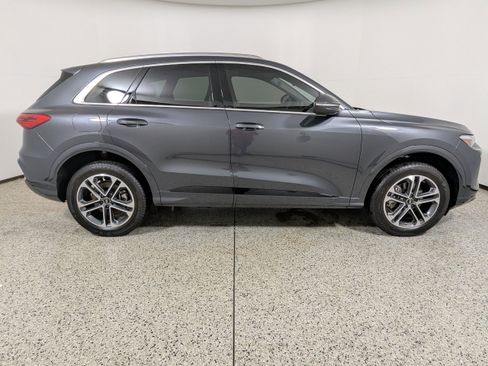 New 2025 Audi Q5 Premium Plus image 8