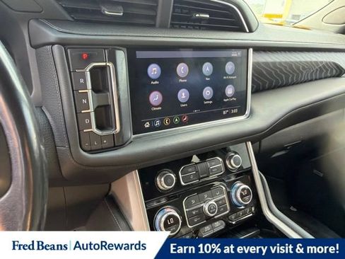 Used 2021 GMC Yukon Denali w/ Denali Premium Package AWD/4WD image 9