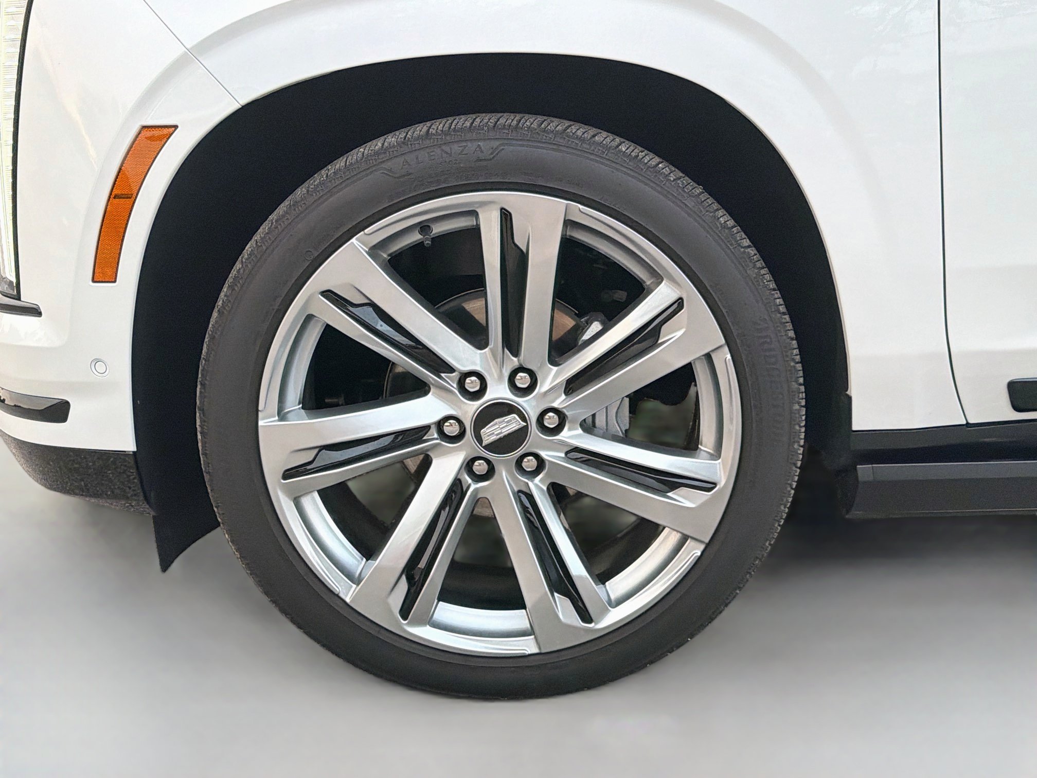 Used 2025 Cadillac Escalade ESV Sport w/ Touring Package AWD/4WD image 45