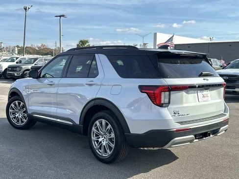 New 2026 Ford Explorer Platinum image 14