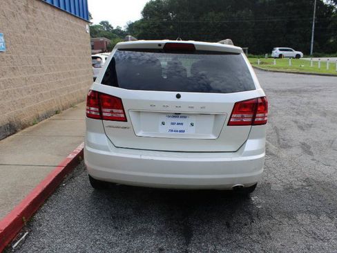 Used 2019 Dodge Journey SE FWD image 5