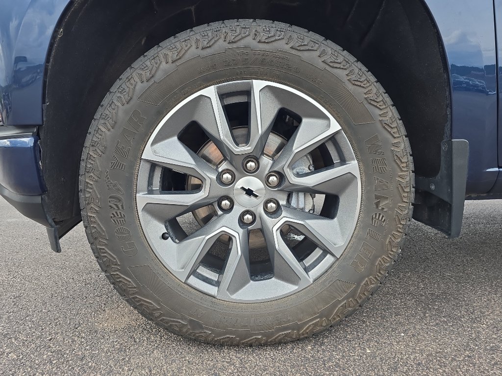 Certified 2022 Chevrolet Silverado 1500 RST AWD/4WD image 28