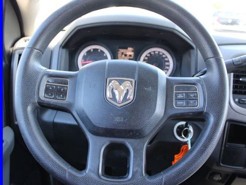 Used 2013 RAM 1500 Express RWD image 21