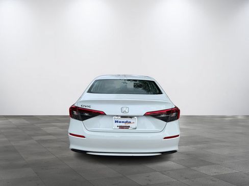 Used 2022 Honda Civic LX image 5