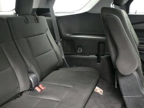 Used 2021 Ford Explorer XLT AWD/4WD image 19