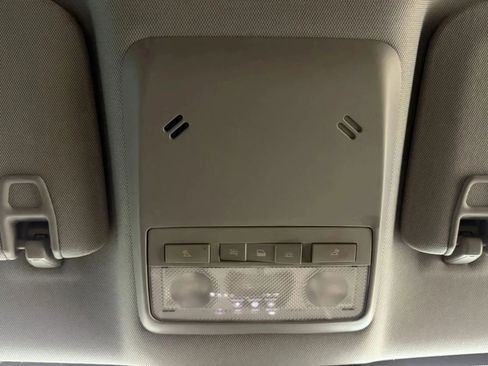 Used 2018 Chevrolet Trax LS FWD image 34