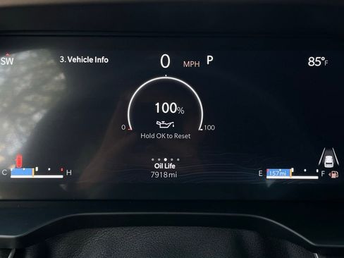 Used 2024 Jeep Grand Cherokee Limited w/ Luxury Tech Group II image 16