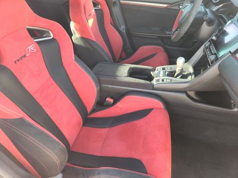 Used 2020 Honda Civic Type R image 15