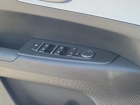 Used 2023 Kia Forte LXS FWD image 19