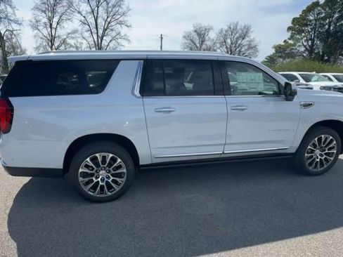 New 2026 GMC Yukon XL Denali image 9