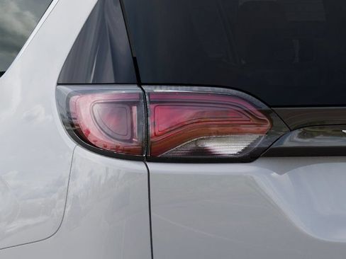 Used 2026 Chrysler Voyager LX FWD image 9