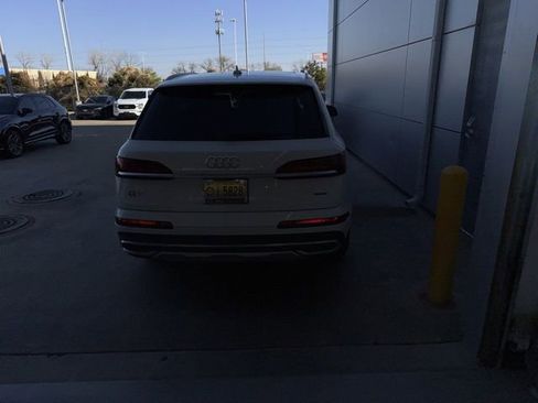 Used 2023 Audi Q7 3.0T Premium Plus image 5