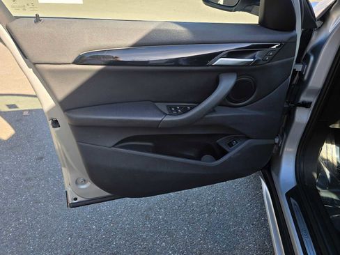 Used 2019 BMW X1 sDrive28i image 23