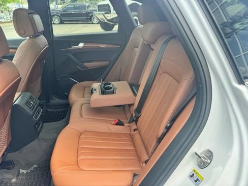 Certified 2023 Audi Q5 2.0T Premium w/ Convenience Package AWD/4WD image 38