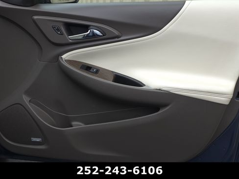 Used 2024 Chevrolet Malibu LT FWD image 40
