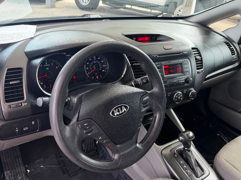 Used 2015 Kia Forte LX FWD image 14