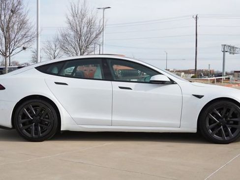 Used 2022 Tesla Model S AWD/4WD image 10