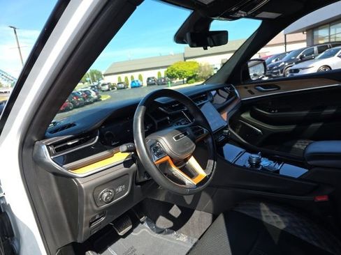 Used 2022 Jeep Grand Cherokee L Summit image 17