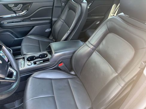 Used 2022 Lincoln Corsair Reserve w/ Luxury Package FWD image 10