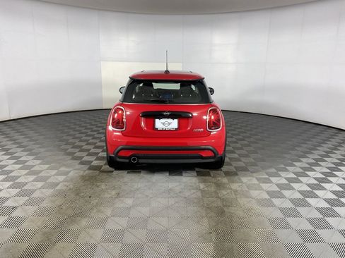 Certified 2022 MINI Cooper 2-Door Hardtop image 25